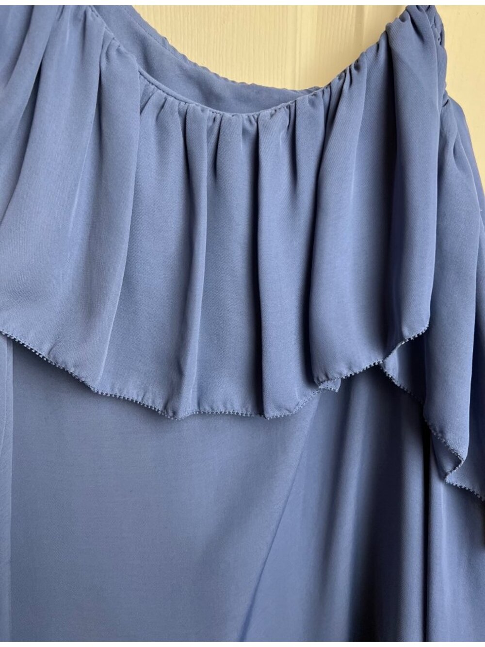 Parker One Sleeve Blouse - Picture 5 of 9
